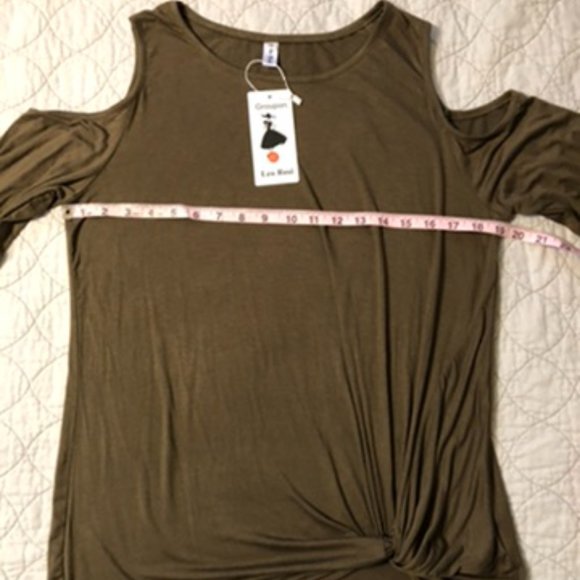 Leo Rosi Olive Green Cold Shoulder Top M NEW - Picture 6 of 10